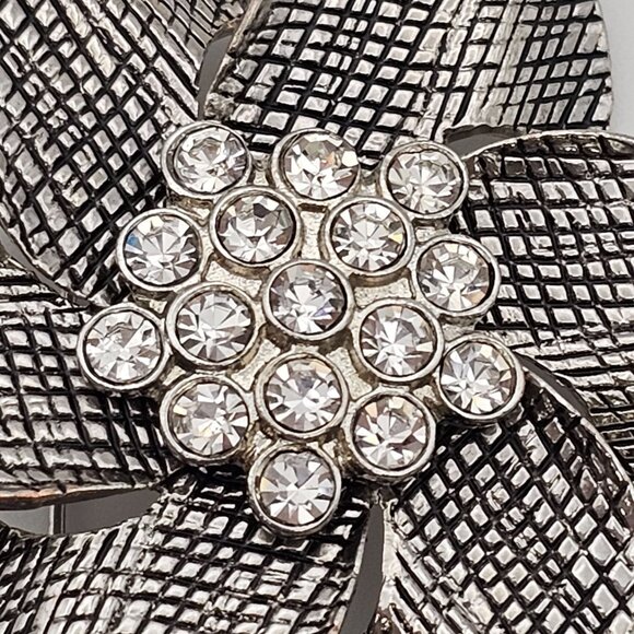 VTG Brooch Premier Designs Silver Tone Floral Rhinestone Classy Elegant 80s Pin - Picture 5 of 10